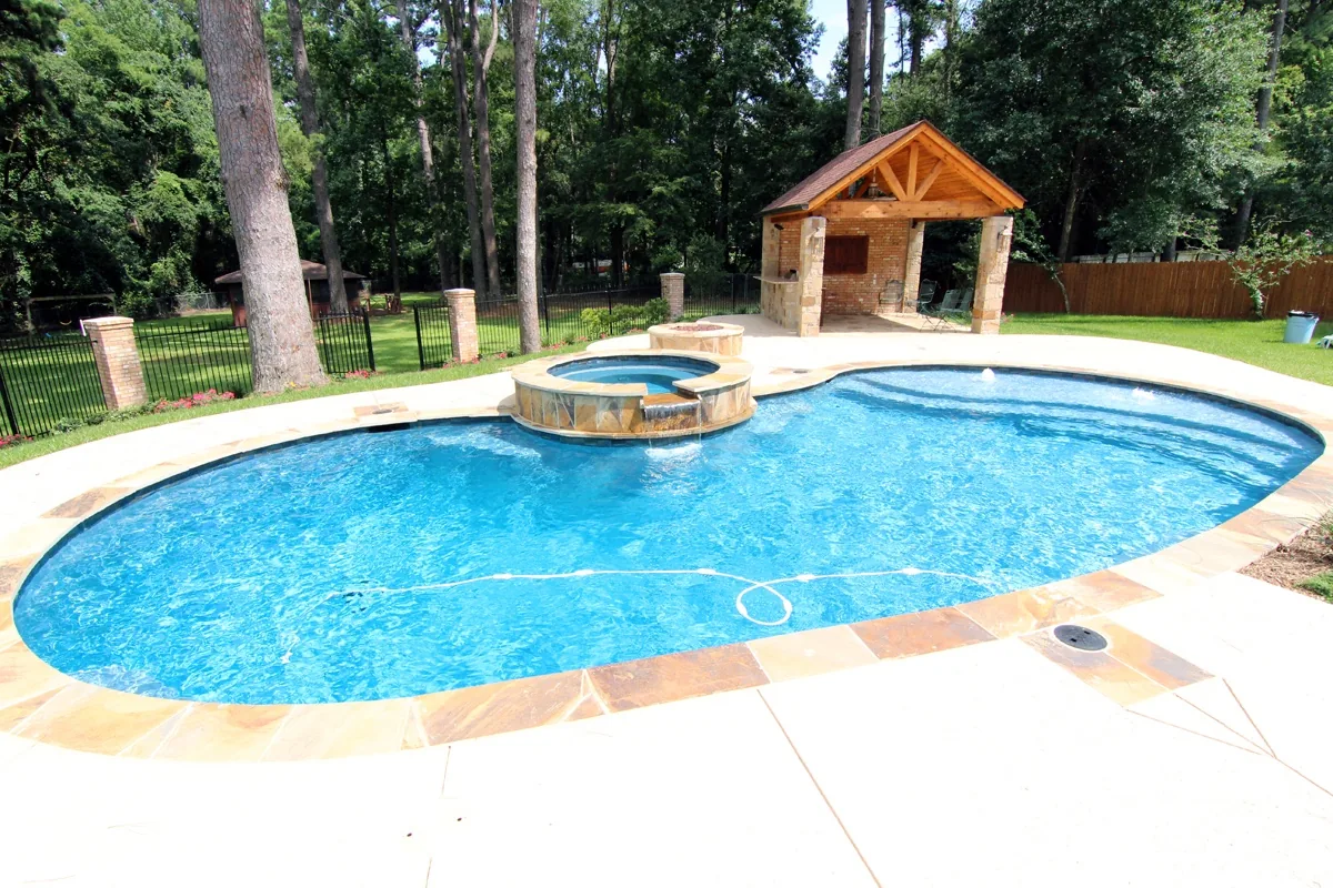 Maintained pool